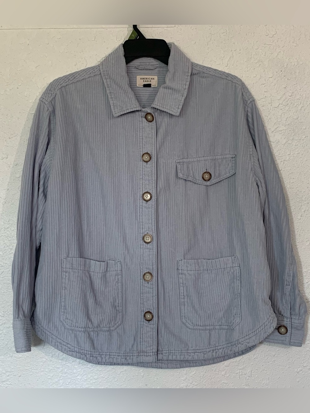 AMERICAN EAGLE Corduroy jacket in a light blue